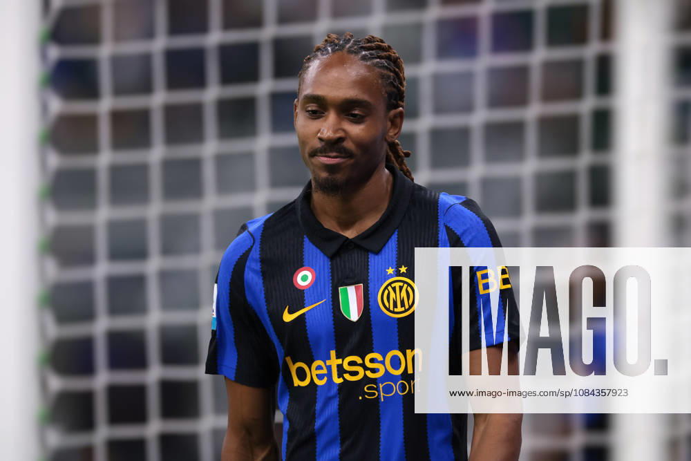 FC Internazionale v Parma Calcio 1913 - Serie A - Season 2026-2027 Milan, Italy, 10th October 2026. Djed Spence of FC Internazionale reacts during the FC Internazionale vs Parma Calcio 1913 Serie A match at Giuseppe Meazza, Milan. Picture credit should read: Jonathan Moscrop Milan Stadio Giuseppe Meazza Italy