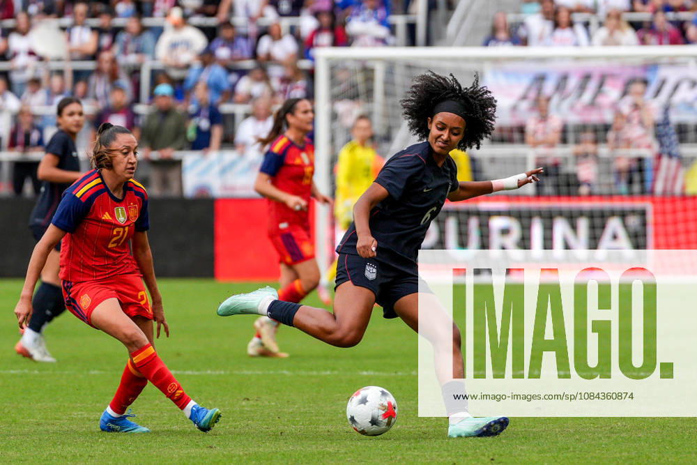 USA v Spain - Women s International Friendly, Länderspiel, Nationalmannschaft WASHINGTON D.C., UNITED STATES - OCTOBER 10: Lily Yohannes (6) of USA in action during Women s International Friendly football match between USA and Spain at Audi Field Stadium in Washington D.C., United States on October 10, 2026. Hasan Akbas Anadolu District of Columbia United States. Editorial use only. Please get in touch for any other usage.