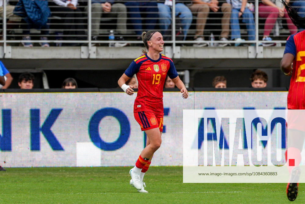 USA v Spain - Women s International Friendly, Länderspiel, Nationalmannschaft WASHINGTON D.C., UNITED STATES - OCTOBER 10: Eva Navarro of Spain celebrates after scoring a goal during Women s International Friendly football match between USA and Spain at Audi Field Stadium in Washington D.C., United States on October 10, 2026. Hasan Akbas Anadolu District of Columbia United States. Editorial use only. Please get in touch for any other usage.