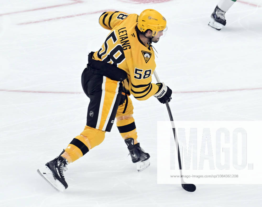 Pittsburgh Penguins defenseman Kris Letang (58) takes a shot on goal against the Dallas Stars during first period at PPG Paints Arena in Pittsburgh on Saturday, October, 10 2026. PIT2026101004 ARCHIExCARPENTER