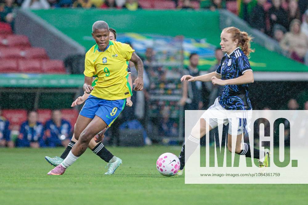Match between Brazil and Argentina friendly 2026 Porto Alegre (RS), 10 10 2026 - Friendly match Women s national team, Nationalteam Brazil vs Argentina - Angelina and Morcillo in the match between Brazil and Argentina, valid for the 2026 friendly match held at the Beira Rio stadium, in the city of Porto Alegre, on the afternoon of this Saturday, October 10, 2026. Credit: Wellington Rosa PHD Press TheNews2.(Foto: Phd Press Thenews2 imago images) SPO