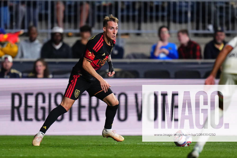 Real Salt Lake Forward Dominik Marczuk (11) controls the ball during the second half of an MLS, Fussball Herren, USA match against the Philadelphia Union at Subaru Park in Chester, Pennsylvania. CSM Chester United States of America - ZUMAc04_ 20261010_zma_c04_303