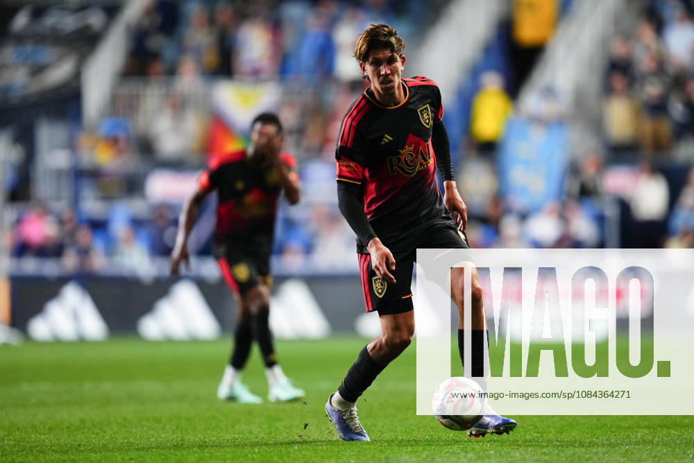 Real Salt Lake Midfielder Stijn Spierings (6) controls the ball during the second half of an MLS, Fussball Herren, USA match against the Philadelphia Union at Subaru Park in Chester, Pennsylvania. CSM MLS 2026: Union Vs Salt Lake OCT 10 - ZUMAc04_ 20261010_zma_c04_319
