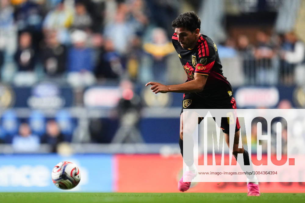 Real Salt Lake Midfielder Juan Manuel Sanabria (8) controls the ball during the second half of an MLS, Fussball Herren, USA match against the Philadelphia Union at Subaru Park in Chester, Pennsylvania. CSM Chester United States of America - ZUMAc04_ 20261010_zma_c04_334