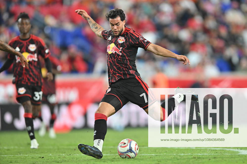 Harrison, New Jersey United States of America. 10 Oct, 2026. New York Red Bulls forward CADE COWELL (7) in action at Sports Illustrated Stadium New York defeats San Diego 4 to 1. Credit: , Jr. Zuma Press Harrison United States of America - ZUMAa301 20261010_aaf_a301_025