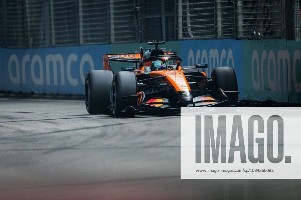 Marina Bay Street Circuit, Singapore, Singapore. 10.October.2026; Oscar Piastri of Australia and McLaren Mastercard F1 Team during qualifying Formula One Singapore Grand Prix aflo_354967722 JayxHiranox