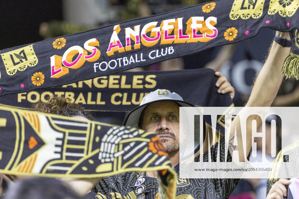 A soccer fan is seen during a MLS, Fussball Herren, USA soccer game between the Los Angeles FC and the Vancouver Whitecaps on Saturday, Oct. 10, 2026 in Los Angeles. MLS 2026: The Los Angeles FC Vs Vancouver Whitecaps - ZUMAc68_ 20261010_zaf_c68_020