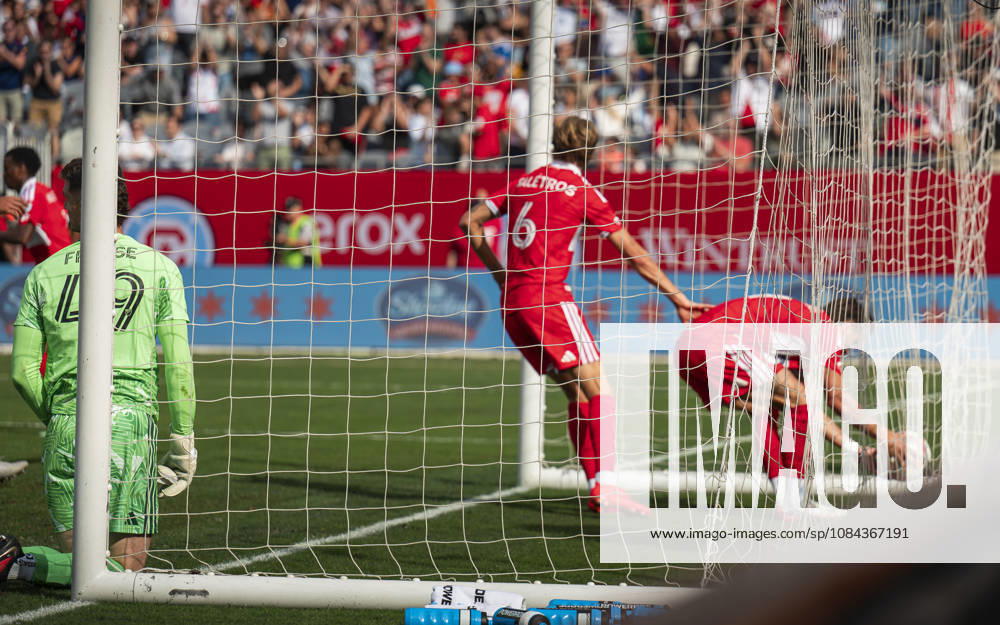 Chicago Fire FC V New York City FC - MLS, Fussball Herren, USA - October 10, 2026 Anton Saletros ( 6) of Chicago Fire FC celebrates scoring to tie the game 1-1 during the match between Chicago Fire FC and New York City FC at Soldier Field Stadium in Chicago, United States, on October 10, 2026. Chicago IL United States