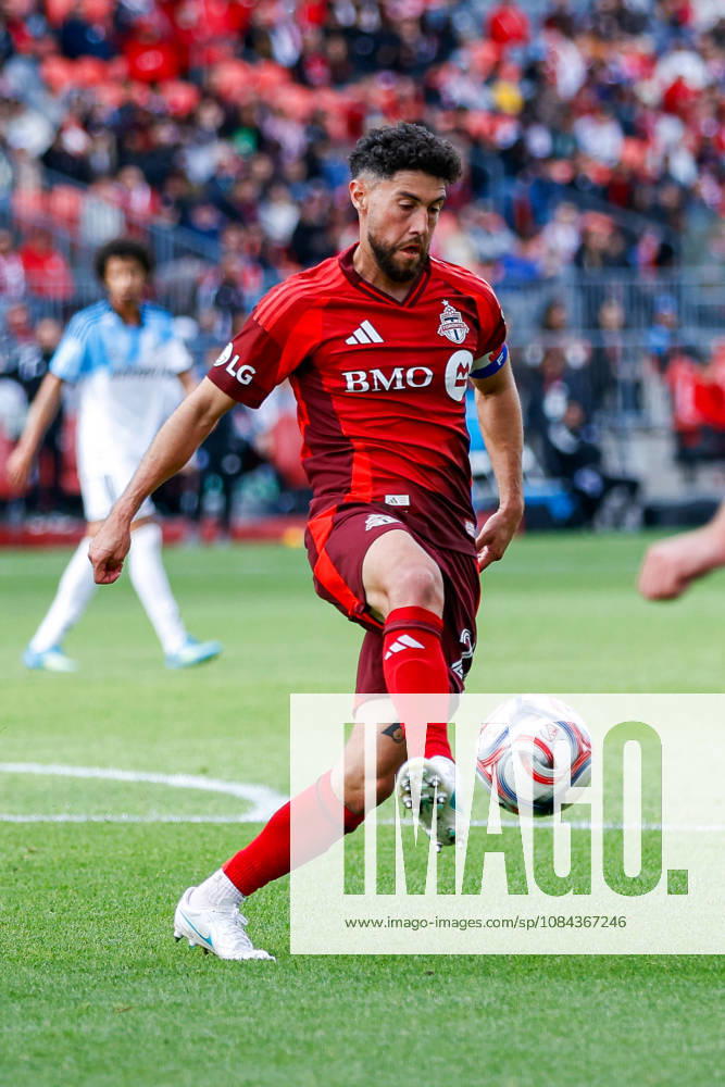 Toronto FC v CF Montreal Jonathan Osorio 21 of Toronto FC controls the ball during a Major League Soccer game between Toronto FC and CF Montreal at BMO Field in Toronto, Ontario, Canada, on October 10, 2026. Toronto Ontario Canada