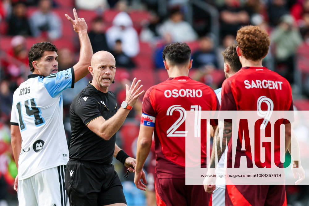 Toronto FC v CF Montreal Referee Allen Chapman gives instructions to both teams during a Major League Soccer game between Toronto FC and CF Montreal at BMO Field in Toronto, Ontario, Canada, on October 10, 2026. Toronto Ontario Canada