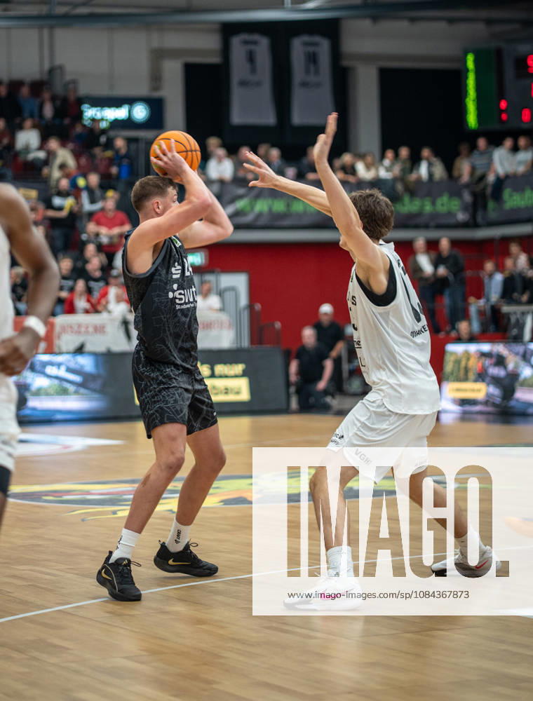 Artland Dragons - Tigers Tübingen. Quakenbrück, Niedersachsen, Deutschland, 10.10.2026. Basketball, BARMER 2. Basketball Bundesliga ProA, 4. Spieltag, Saison 2026 2027, in der Artland Arena. Die Tigers Tübingen gewinnen mit 92:86 gegen die Artland Dragons. For editorial use only. Artland Dragons - Tigers Tübingen, Basketball ProA Quakenbrück