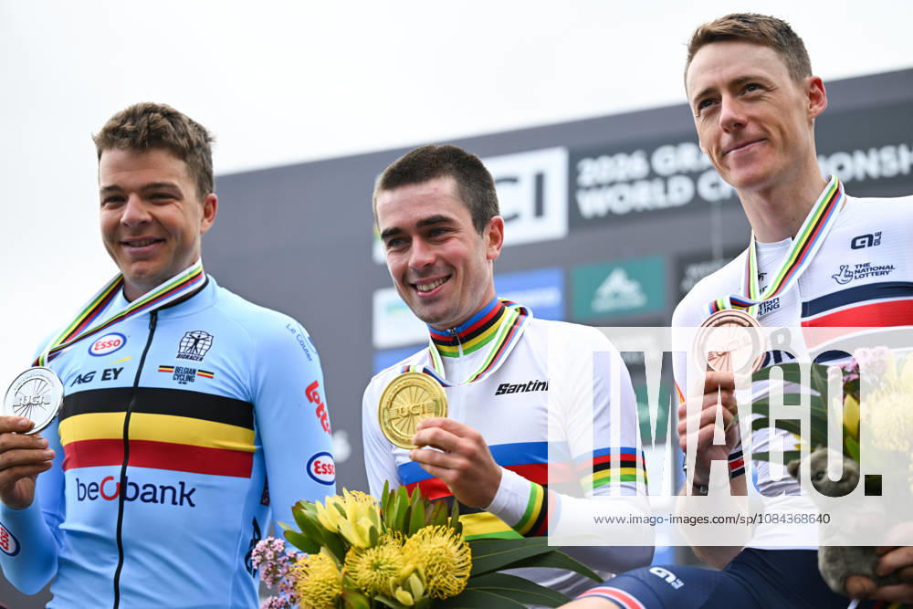 2026 UCI Gravel World Championships Picture by Zac Williams SWpix.com - 11 10 2026 - Cycling - 2026 UCI Gravel World Championships - Nannup, Western Australia, Australia - Mens Elite Podium - Magnus Bak Klaris (Denmark) wins the Gold Medal to become World Champion with Florian Vermeersch (Belgium) receiving the Silver Medal and Connor Swift (Great Britain) receiving the Bronze Medal