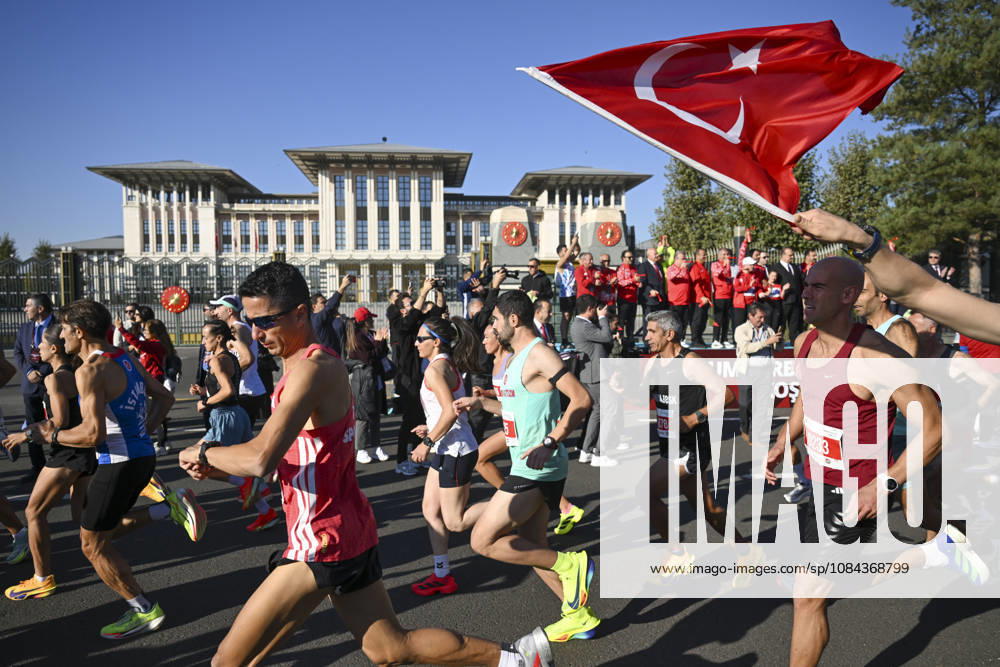 Presidential Run in Ankara ANKARA, TURKIYE - OCTOBER 11: Athletes compete during the Presidential Run, organized by the Turkish Athletics Federation in Ankara, Turkiye, on October 11, 2026. Utku Ucrak Anadolu Ankara Turkey. Editorial use only. Please get in touch for any other usage.