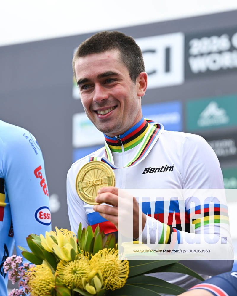 2026 UCI Gravel World Championships Picture by Zac Williams SWpix.com - 11 10 2026 - Cycling - 2026 UCI Gravel World Championships - Nannup, Western Australia, Australia - Mens Elite Podium - Magnus Bak Klaris (Denmark) wins the Gold Medal to become World Champion with Florian Vermeersch (Belgium) receiving the Silver Medal and Connor Swift (Great Britain) receiving the Bronze Medal
