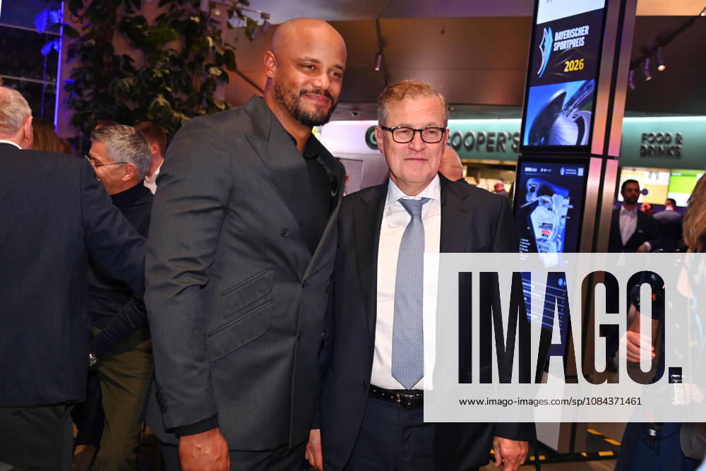 V.li:Trainer Vincent KOMPANY (Bayern Muenchen), Jan Christian DREESEN (Vorstandsvorsitzender FCB) Bayerischer Sportpreis 2026 in der BMW Welt, Roter Teppich,Red Carpet am 10.10.2026
