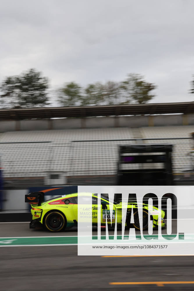 Hockenheim, Deutschland 09.- 11. Oktober 2026: DTM - 2026 - Saisonfinale - Hockenheimring - Sonntag Qualifikation 2 Im Bild: Nicolas Baert (BEL 8) in der Boxengasse Pitlane Hockenheimring Baden Württemberg