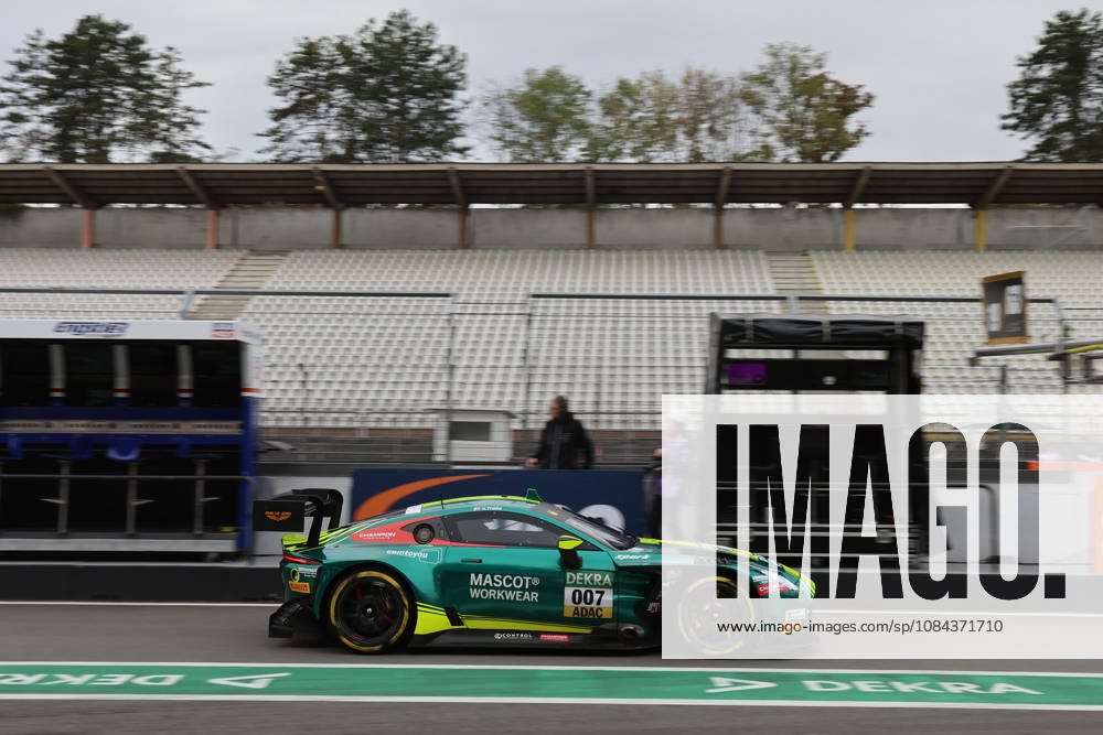 Hockenheim, Deutschland 09.- 11. Oktober 2026: DTM - 2026 - Saisonfinale - Hockenheimring - Sonntag Qualifikation 2 Im Bild: Nicki Thiim (DEN 7) in der Boxengasse Pitlane Hockenheimring Baden Württemberg