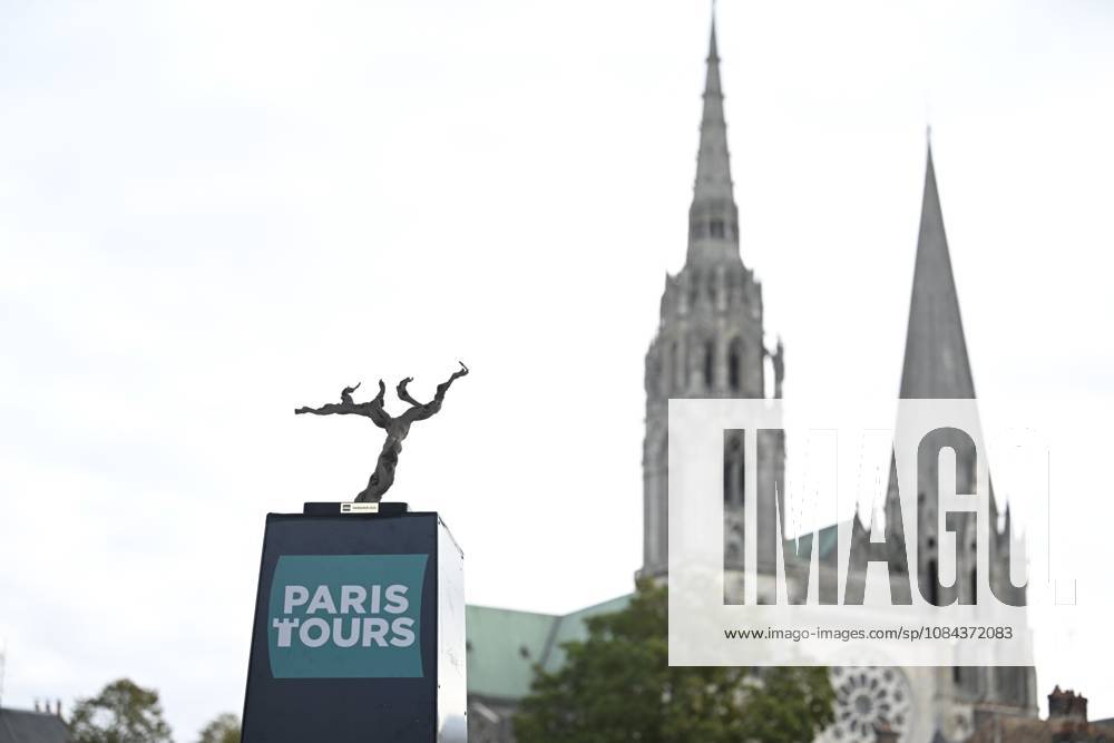 Paris Tours 2026 Cycling Race TOURS, FRANCE - OCTOBER 11 : illustration picture new trophy Paris Tours during the 120th edition of Paris Tours an UCI ProSeries 1.Pro one day cycling road race for Men Elite of 216.2 km with start in Chartres and finish in Tours on October 11, 2026 in Tours, France, 11 10 2026 ( Motordriver Guy De Vuyst - Tours France