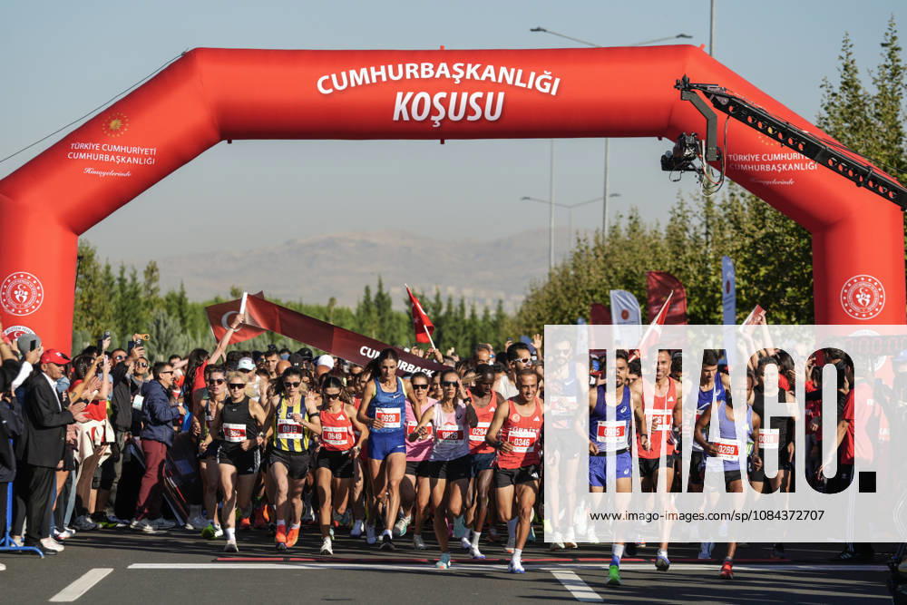 Presidential Run in Ankara ANKARA, TURKIYE - OCTOBER 11: Participants take part in the Presidential Run, organized by the Turkish Athletics Federation, in Ankara, Turkiye, on October 11, 2026. Osmancan Gurdogan Anadolu Ankara Turkey. Editorial use only. Please get in touch for any other usage.