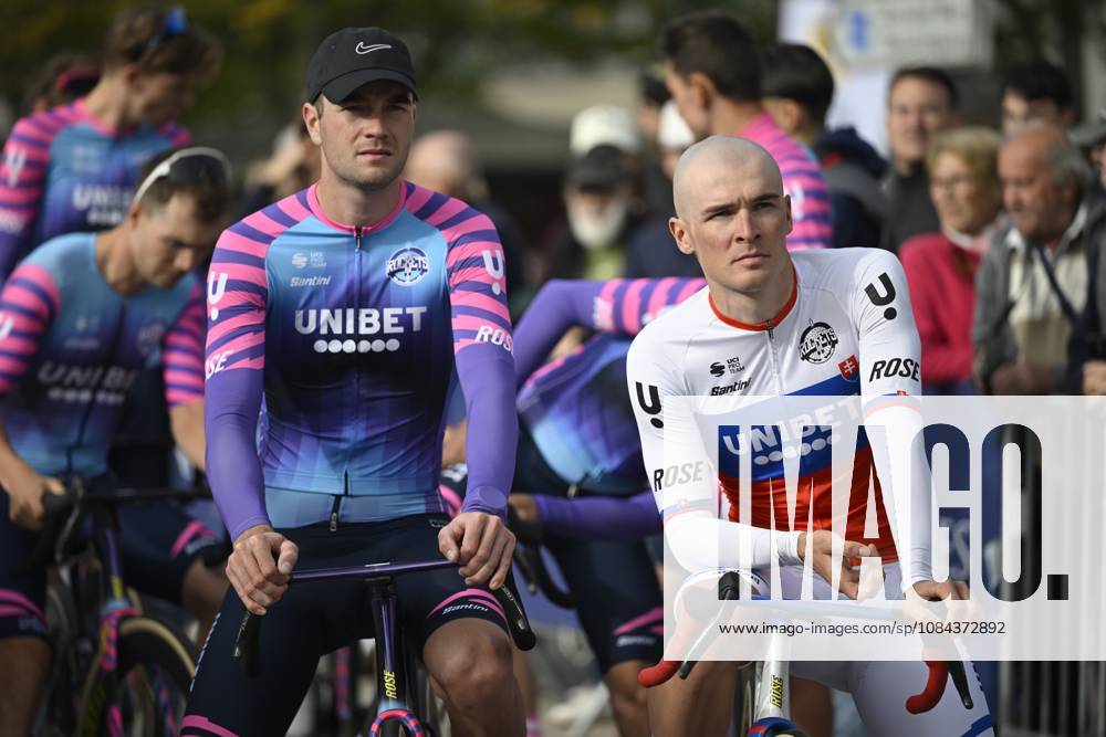 Paris Tours 2026 Cycling Race TOURS, FRANCE - OCTOBER 11 : Bloem Joren (NED) of Unibet Rose Rockets, Kubis Lukas (SVK) of Unibet Rose Rockets during the 120th edition of Paris Tours an UCI ProSeries 1.Pro one day cycling road race for Men Elite of 216.2 km with start in Chartres and finish in Tours on October 11, 2026 in Tours, France, 11 10 2026 ( Motordriver Guy De Vuyst - Tours France