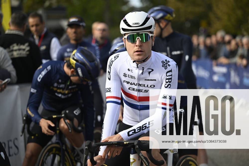 Paris Tours 2026 Cycling Race TOURS, FRANCE - OCTOBER 11 : Wright Fred (GBR) of Pinarello - Q36.5 Pro Cycling Team during the 120th edition of Paris Tours an UCI ProSeries 1.Pro one day cycling road race for Men Elite of 216.2 km with start in Chartres and finish in Tours on October 11, 2026 in Tours, France, 11 10 2026 ( Motordriver Guy De Vuyst - Tours France