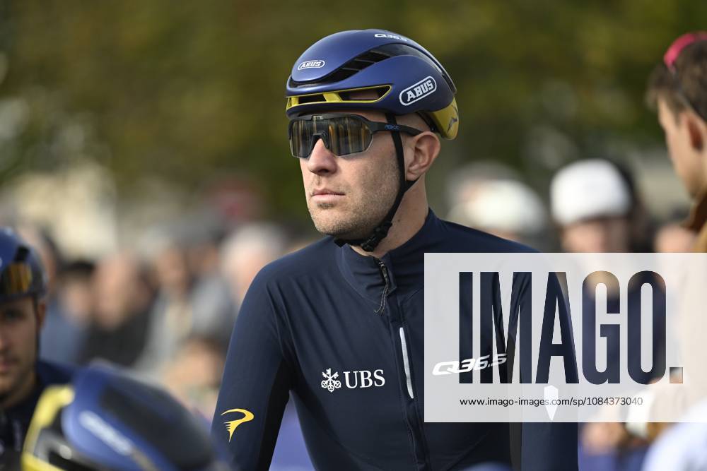 Paris Tours 2026 Cycling Race TOURS, FRANCE - OCTOBER 11 : Frison Frederik (BEL) of Pinarello - Q36.5 Pro Cycling Teamduring the 120th edition of Paris Tours an UCI ProSeries 1.Pro one day cycling road race for Men Elite of 216.2 km with start in Chartres and finish in Tours on October 11, 2026 in Tours, France, 11 10 2026 ( Motordriver Guy De Vuyst - Tours France