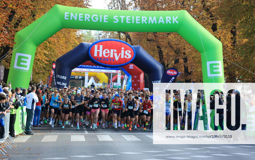 RUNNING - Graz Marathon 2026 GRAZ,AUSTRIA,11.OCT.26 - RUNNING - Graz Marathon. Image shows start of the 10km run . GEPAxpictures xWolfgangxGrebien
