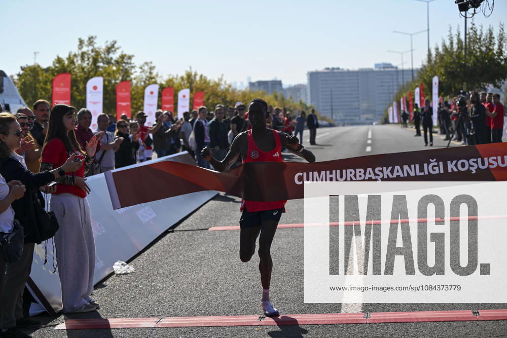 Presidential Run in Ankara ANKARA, TURKIYE - OCTOBER 11: Participants take part in the Presidential Run, organized by the Turkish Athletics Federation, in Ankara, Turkiye, on October 11, 2026. Utku Ucrak Anadolu Ankara Turkey. Editorial use only. Please get in touch for any other usage.