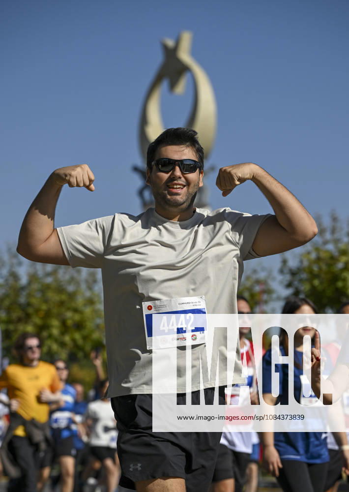 Presidential Run in Ankara ANKARA, TURKIYE - OCTOBER 11: Participants take part in the Presidential Run, organized by the Turkish Athletics Federation, in Ankara, Turkiye, on October 11, 2026. Utku Ucrak Anadolu Ankara Turkey. Editorial use only. Please get in touch for any other usage.