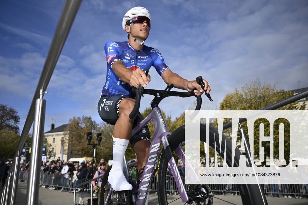 Paris Tours 2026 Cycling Race TOURS, FRANCE - OCTOBER 11 : Sentjens Sente (BEL) of Alpecin - Premier Tech during the 120th edition of Paris Tours an UCI ProSeries 1.Pro one day cycling road race for Men Elite of 216.2 km with start in Chartres and finish in Tours on October 11, 2026 in Tours, France, 11 10 2026 ( Motordriver Guy De Vuyst - Tours France