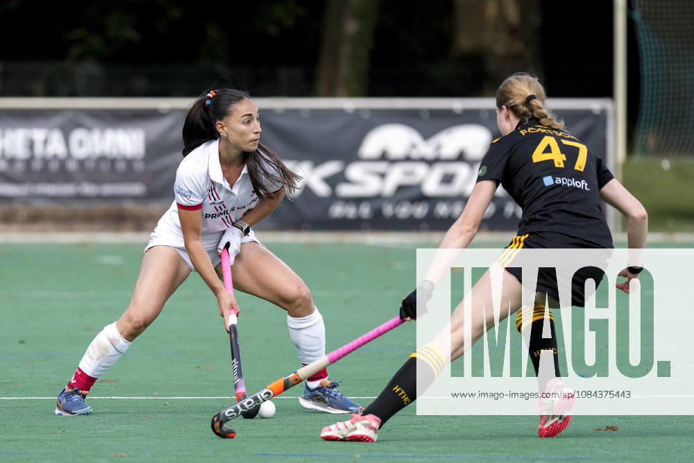 V.li.: Agostina Lovagnini (TSVMH, 21), Ella Förtsch (HTHC, 47), Zweikampf, Spielszene, Duell, duel, tackle, tackling, Dynamik, Action, Aktion, 11.10.2026, Mannheim (Deutschland), Hockey, 1. Bundesliga, Damen, TSV Mannheim - Harvestehuder THC