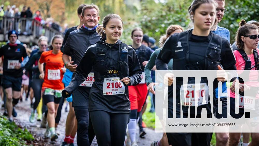 Rund 1800 Läufer begeben sich am Sonntagmorgen, 11.10.2026, im Rahmenprogramm des Mararthons am Baldeneysee auf eine gut 18 Kilometer lange Seerunde. Deutschland NRW Essen
