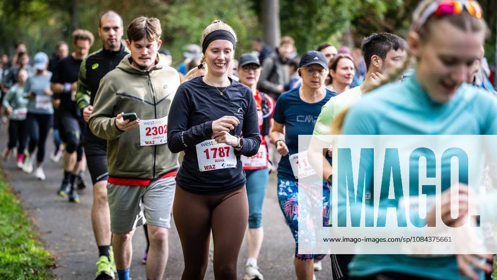 Rund 1800 Läufer begeben sich am Sonntagmorgen, 11.10.2026, im Rahmenprogramm des Mararthons am Baldeneysee auf eine gut 18 Kilometer lange Seerunde. Deutschland NRW Essen