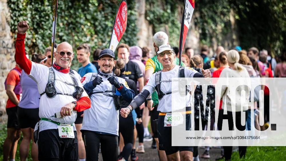 Rund 1800 Läufer begeben sich am Sonntagmorgen, 11.10.2026, im Rahmenprogramm des Mararthons am Baldeneysee auf eine gut 18 Kilometer lange Seerunde. Deutschland NRW Essen