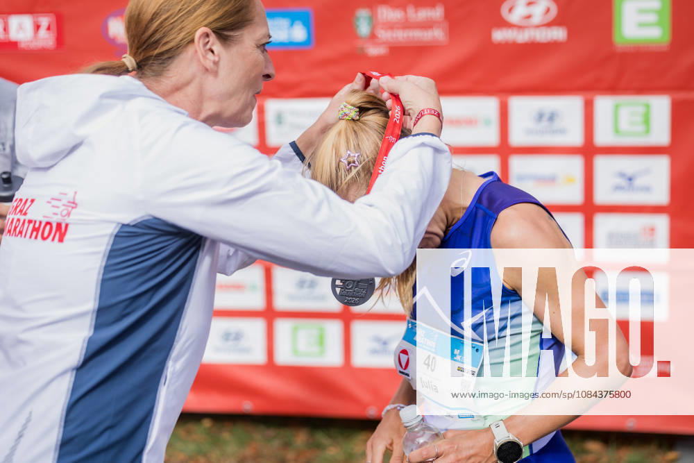 RUNNING - Graz Marathon 2026 GRAZ,AUSTRIA,11.OCT.26 - RUNNING - Graz Marathon. Image shows Xenia Daum (Kleine Zeitung) and Julia Mayer (AUT). GEPAxpictures xMatthiasxTrinkl