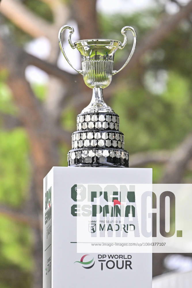 Trophy winner at the SPANISH OPEN during the Open de Espao±a presented by Madrid at Club de Campo Villa de Madrid on October 11, 2026 in Madrid, Spain. Open GOLF De Spain Presented By Madrid - 10.11.26 (Fourth Day) - ZUMAc312 20261011_zsp_c312_014