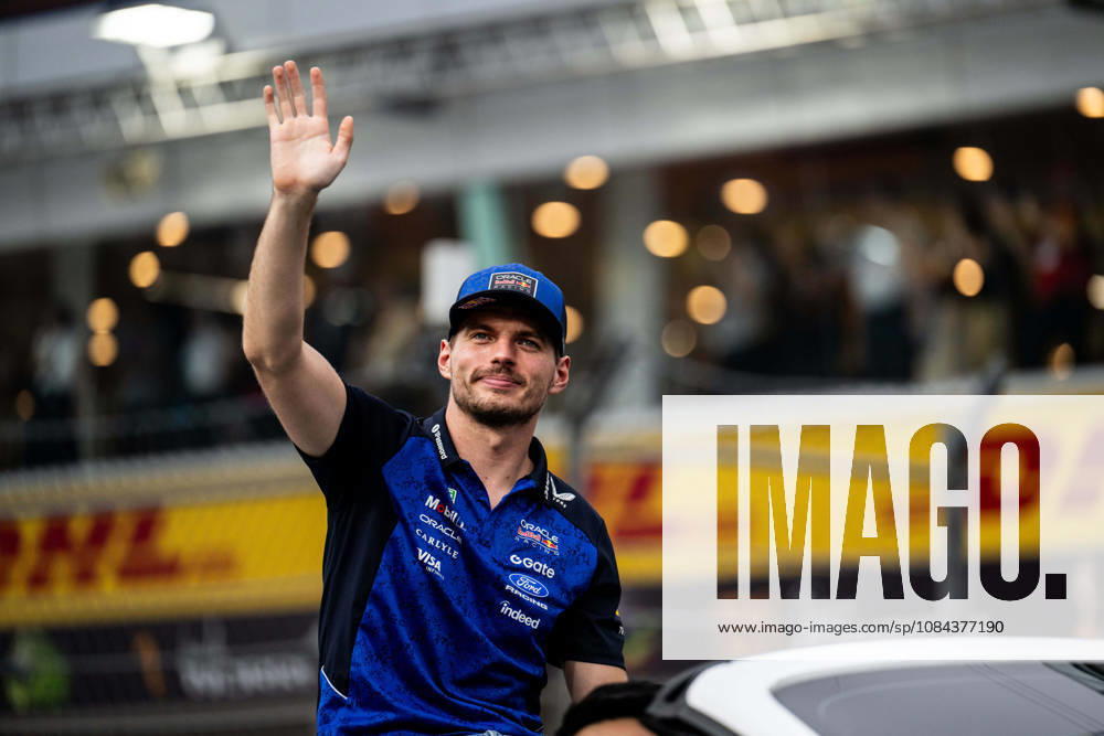 F1 - SINGAPORE GRAND PRIX 2026 VERSTAPPEN Max (nld), Red Bull Racing Ford RB22, portrait during the 2026 Formula 1 Singapore Grand Prix, 17th round of the 2026 Formula One World Championship, WM, Weltmeisterschaft from October 9 to 11, 2026 on the Marina Bay Street Circuit, in Singapore, Singapore - SingaporeSingapore