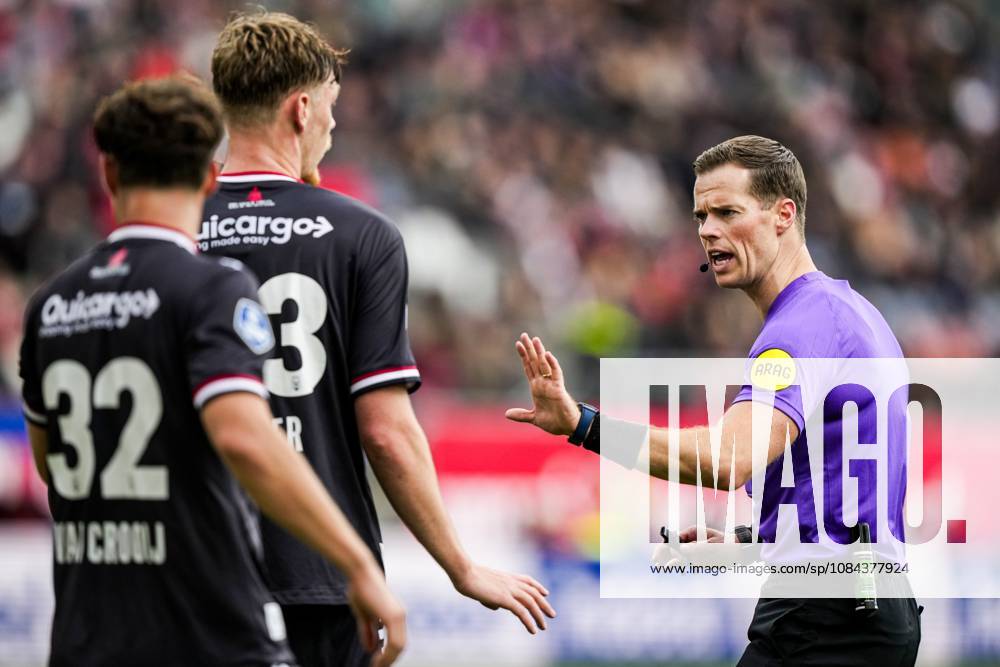 UTRECHT - Referee Jannick van der Laan during the Dutch Eredivisie match between FC Utrecht and Willem II at Galgenwaard Stadium on October 11, 2026 in Utrecht, the Netherlands. TOBIAS KLEUVER ANP Eredivisie 2026 27 ANPxSportx IVx 572118275 originalFilename: 572118275