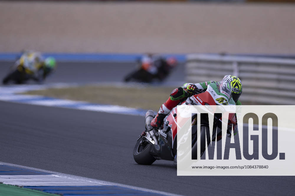 ESTORIL, PORTUGAL - OCTOBER 11: Axel Bassani of Italy and bimota by Kawasaki Racing Team competes during the Superpole Race during day three of the World Superbikes Estoril Round at Circuito Estoril on October 11, 2026 in Estoril, Portugal Cascais Portugal - ZUMAl192 20261011_zsp_l192_041