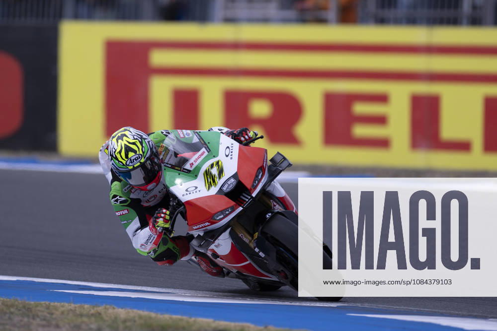 ESTORIL, PORTUGAL - OCTOBER 11: Axel Bassani of Italy and bimota by Kawasaki Racing Team competes during the Superpole Race during day three of the World Superbikes Estoril Round at Circuito Estoril on October 11, 2026 in Estoril, Portugal Cascais Portugal - ZUMAl192 20261011_zsp_l192_057