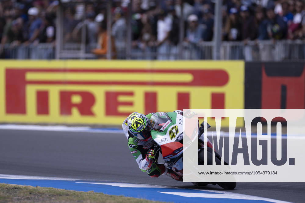 ESTORIL, PORTUGAL - OCTOBER 11: Axel Bassani of Italy and bimota by Kawasaki Racing Team competes during the Superpole Race during day three of the World Superbikes Estoril Round at Circuito Estoril on October 11, 2026 in Estoril, Portugal Cascais Portugal - ZUMAl192 20261011_zsp_l192_060