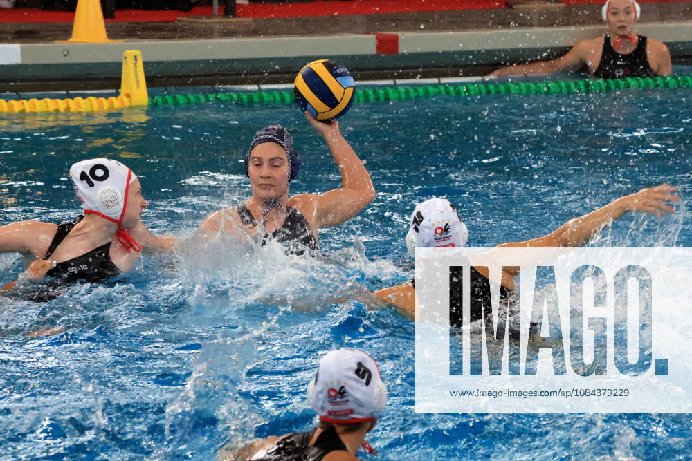 GER, DEU, Deutschland Wasserball Frauen ,Wasserball Champion League Qualifikation, Saison 2026, Berlin, Spandau 04 vs. Pallanuoto Trieste Anne Rieck ( Spandau04 10 ), Akari Inaba ( Spandau04 2 ), Alejandra Aznar ( Pallanuoto Triest 11 ) nordphoto GmbH Engler Berlin Schwimmhalle-Schoeneberg Berlin Deutschland