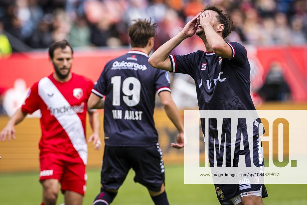 , stadium De Galgenwaard , season 2026 2027 , Dutch Eredivisie football , match between FC Utrecht and Willem II , picture shows Willem II player Calvin Twigt Utrecht - Willem II x208161518x