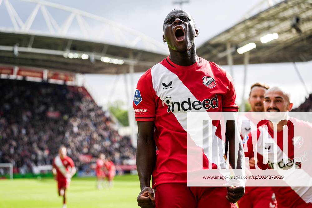 UTRECHT - Yoann Cathline of FC Utrecht celebrates the 1-0 during the Dutch Eredivisie match between FC Utrecht and Willem II at Galgenwaard Stadium on October 11, 2026, in Utrecht, the Netherlands. TOBIAS KLEUVER ANP Eredivisie 2026 27 ANPxSportx IVx 572120793 originalFilename: 572120793