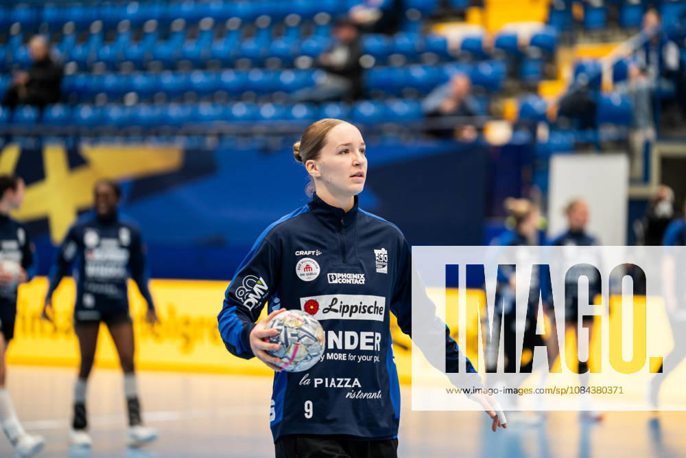 HSG Blomberg-Lippe (GER) vs. Odense Handbold (DEN), Handball, EHF Champions League Women, Gruppenphase, 11.10.2026, Saision 2026 2027, Lemgo Nieke Kuehne (HSG Blomberg-Lippe, 09) beim Aufwearmen Lemgo Phoenix Contact Arena Deutschland