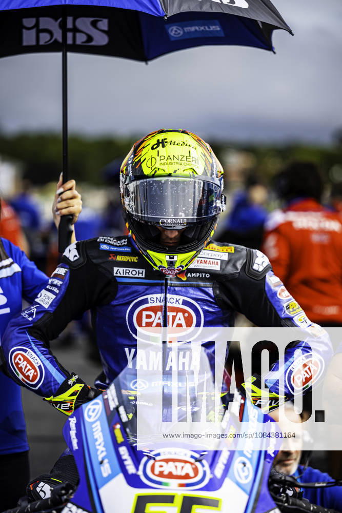 Andrea Locatelli of PATA Maxus Yamaha during the Tissot Superpole Race of the FIM Superbike World Championship, WM, Weltmeisterschaft at Circuito Estoril on October 11, 2026 in Cascais, Portugal. Cascais Portugal - ZUMAr200 20261011_zsp_r200_022