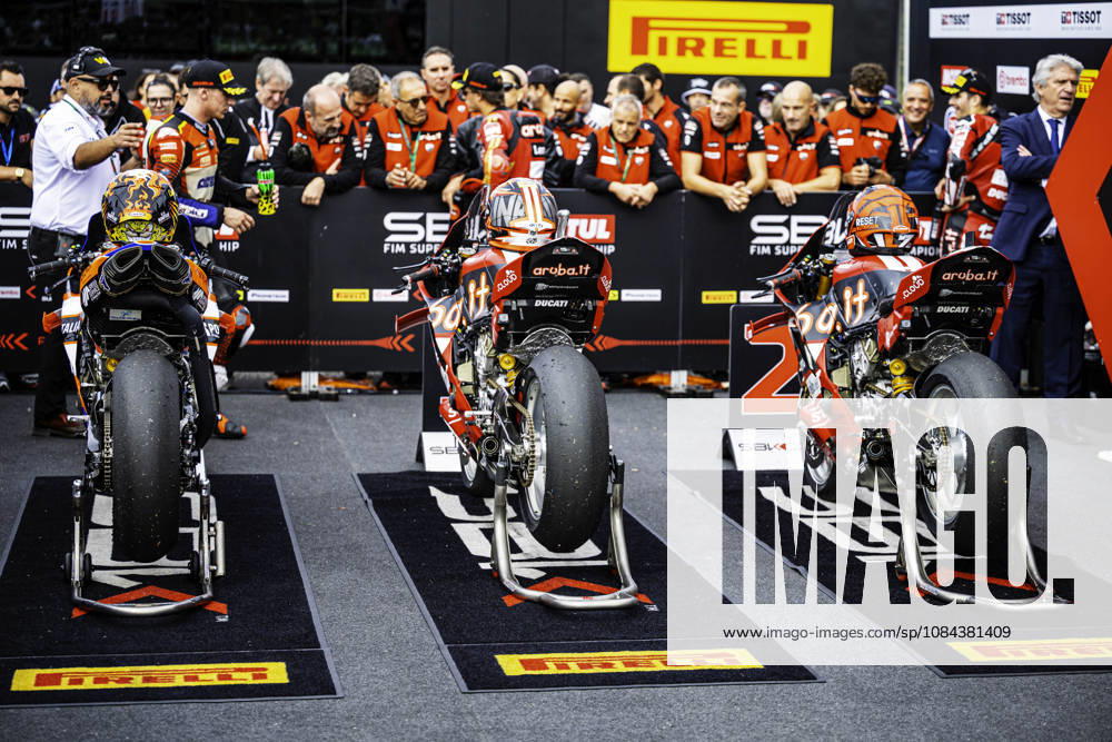 The Podium during the Tissot Superpole Race of the FIM Superbike World Championship, WM, Weltmeisterschaft at Circuito Estoril on October 11, 2026 in Cascais, Portugal. Motorsports 2026: WorldSBK - Tissot Estoril Round - ZUMAr200 20261011_zsp_r200_044
