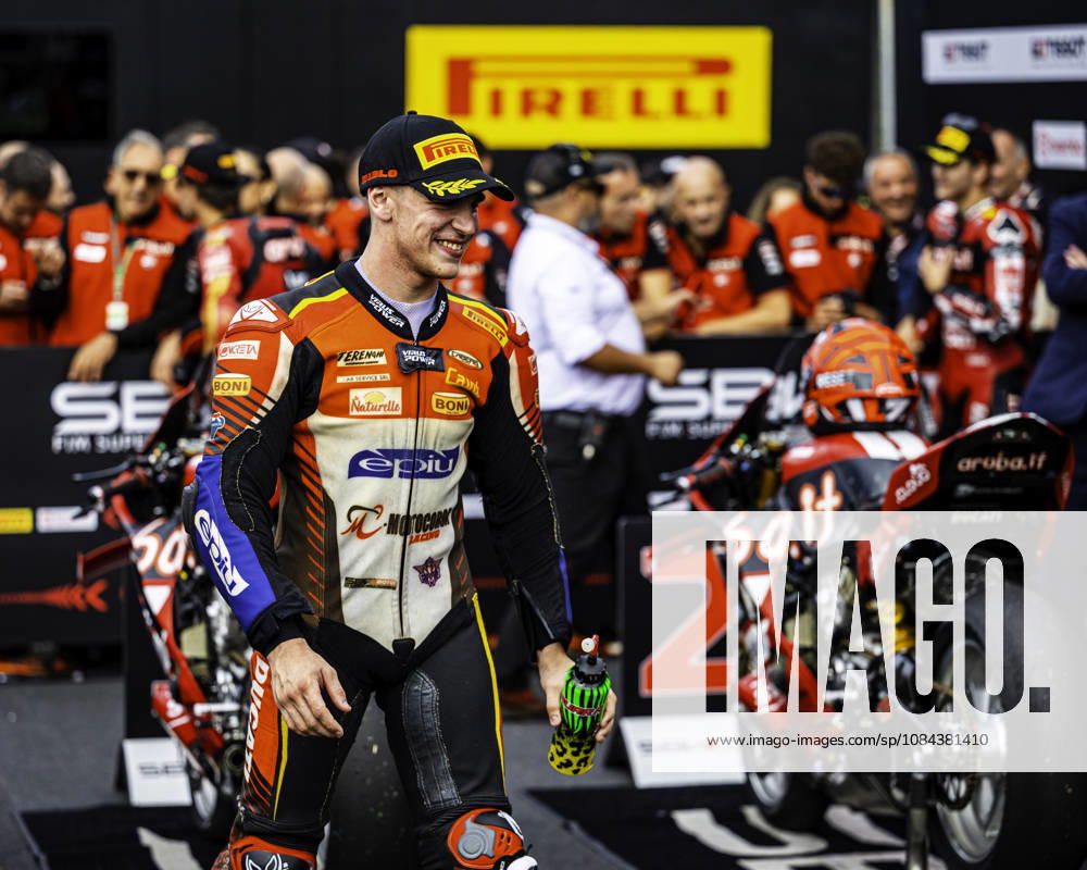 Alberto Surra of Motocorsa Racing in action during the Tissot Superpole Race of the FIM Superbike World Championship, WM, Weltmeisterschaft at Circuito Estoril on October 11, 2026 in Cascais, Portugal. Portugal Sports - October 11, 2026 - ZUMAr200 20261011_zsp_r200_045