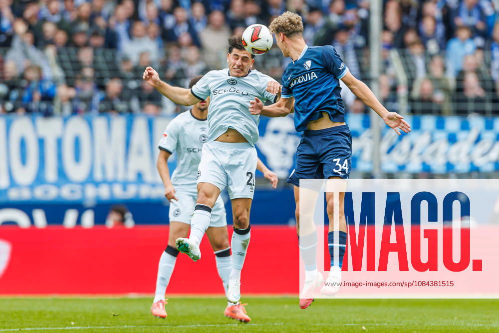 Stefano Russo (DSC Arminia Bielefeld) und Tom Meyer (VfL Bochum) im Zweikampf waehrend des Spiels der 2. Bundesliga zwischen VfL Bochum und Arminia Bielefeld, Ruhrstadion am 11. October 2026 in Bochum, Deutschland. (Foto von Mario Hommes DeFodi Images) +++ Stefano Russo (DSC Arminia Bielefeld) und Tom Meyer (VfL Bochum) battle for the ball during the 2nd Bundesliga match between VfL Bochum and Arminia Bielefeld at Vonovia Ruhrstadion on October 11, 2026 in Bochum, Germany. (Photo by Mario Hommes DeFodi Images) DFB DFL REGULATIONS PROHIBIT ANY USE OF PHOTOGRAPHS AS IMAGE SEQUENCES AND OR QUASI-VIDEO. (Photo by Mario Hommes DeFodi Images) -