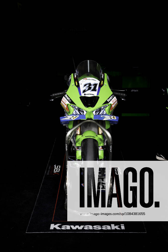Garrett Gerloff of Kawasaki WorldSBK Team in action during the Tissot Superpole Race of the FIM Superbike World Championship, WM, Weltmeisterschaft at Circuito Estoril on October 11, 2026 in Cascais, Portugal. Cascais Portugal - ZUMAr200 20261011_zsp_r200_051